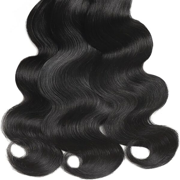 Paquets de cheveux crus avec boucles en vague et une lace 13*4