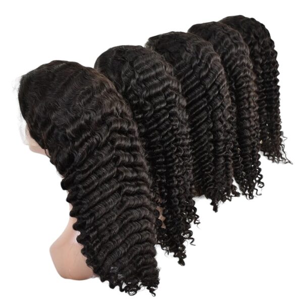 Perruque cheveux crus, bouclés avec une lace 13x4 HD