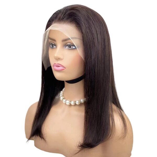 Perruques Cheveux  vierges  lisses et droits  avec une lace 13*4