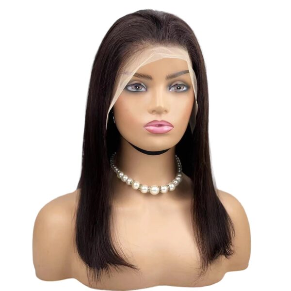 Perruques Cheveux  vierges  lisses et droits  avec une lace 13*4