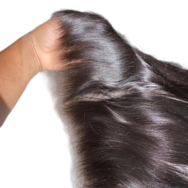 Perruques Cheveux crus lisses et droits  avec une lace 13*4 HD