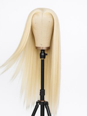 Barbie 

28 pouces lace 13*6 HD
Virgin Hair Premium 
200%